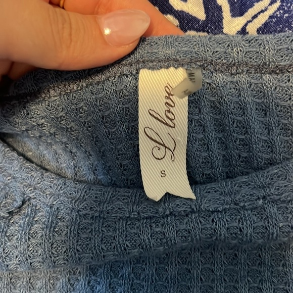 Llove Blue Short Sleeve Tiered Top Size S - Picture 3 of 3